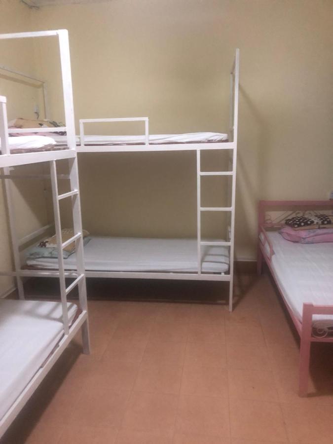 Vernice Backpacker Hostel Vientiane Luaran gambar