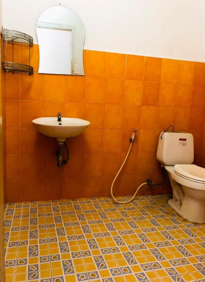 Vernice Backpacker Hostel Vientiane Luaran gambar